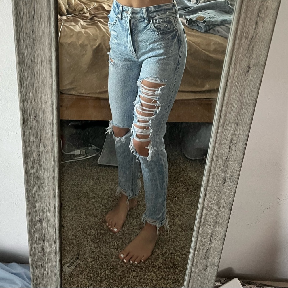 American eagle mom jeans